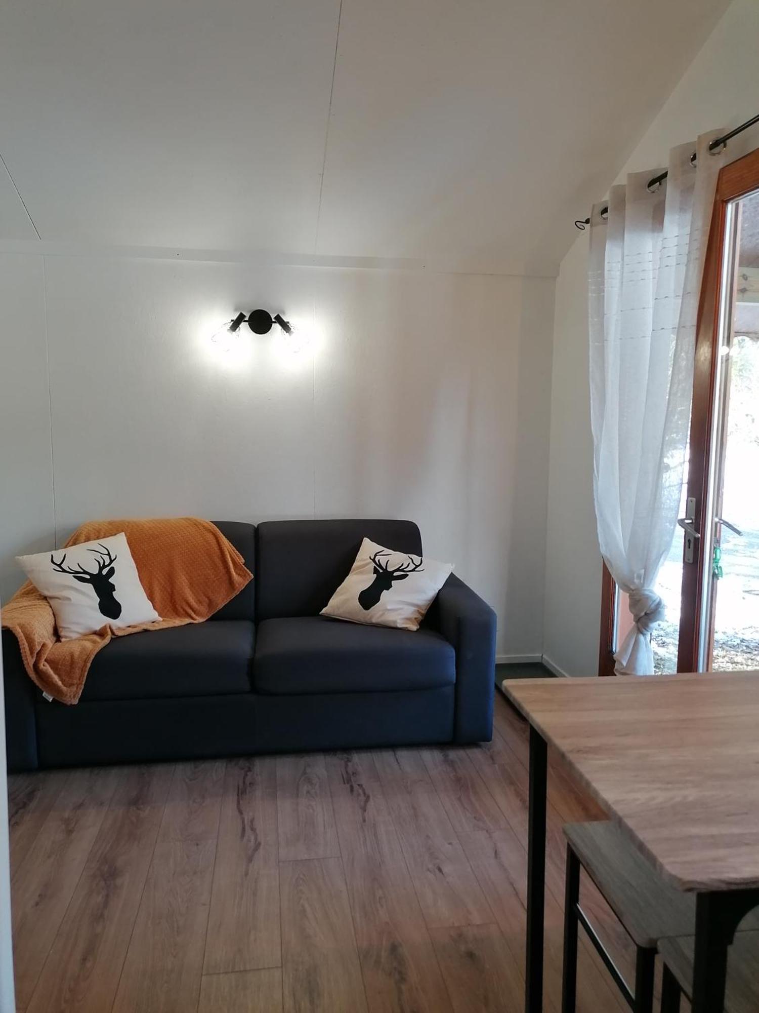 Camping Le Trejeux - Petit Chalet Thônes Екстериор снимка
