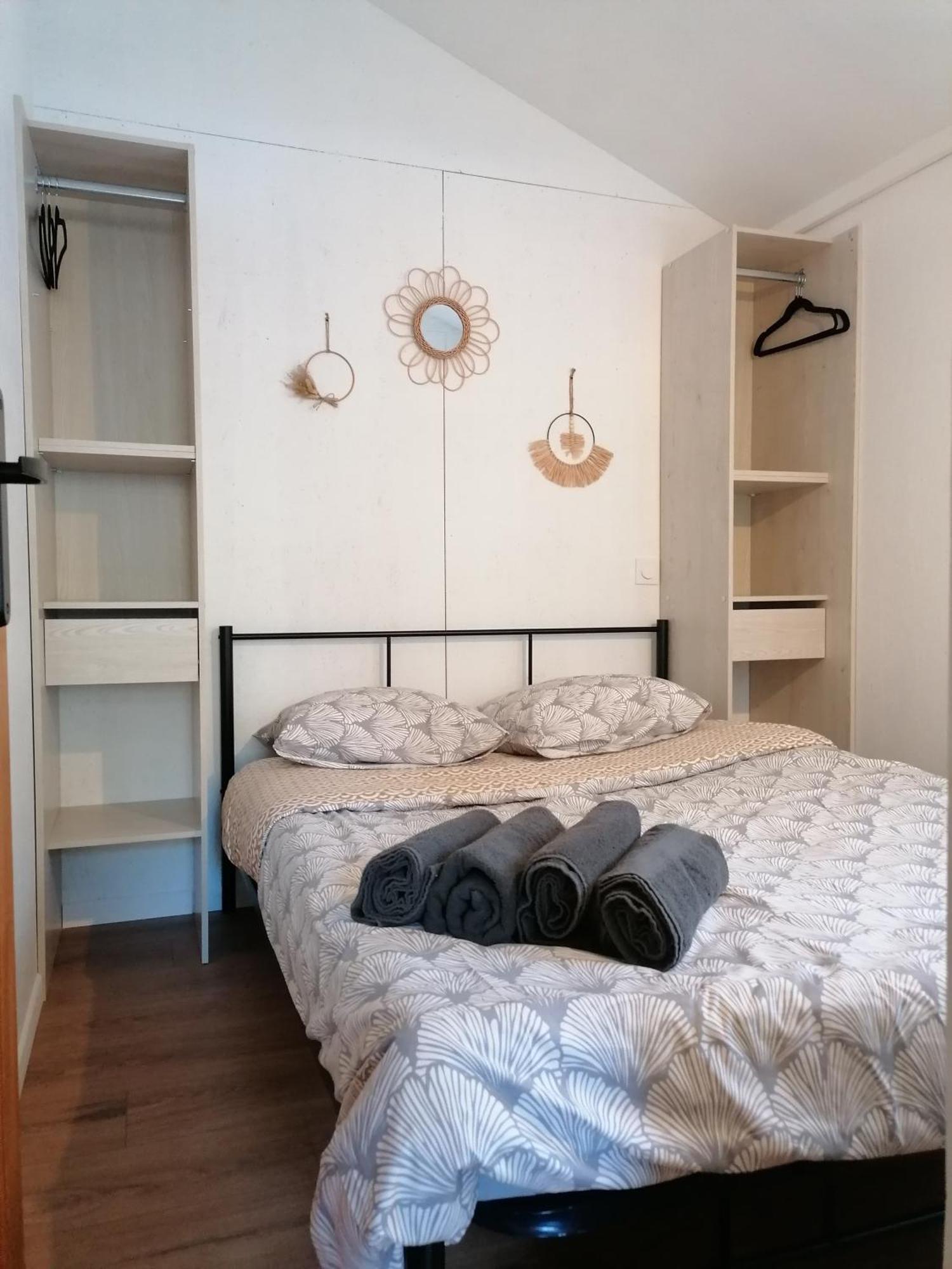 Camping Le Trejeux - Petit Chalet Thônes Екстериор снимка